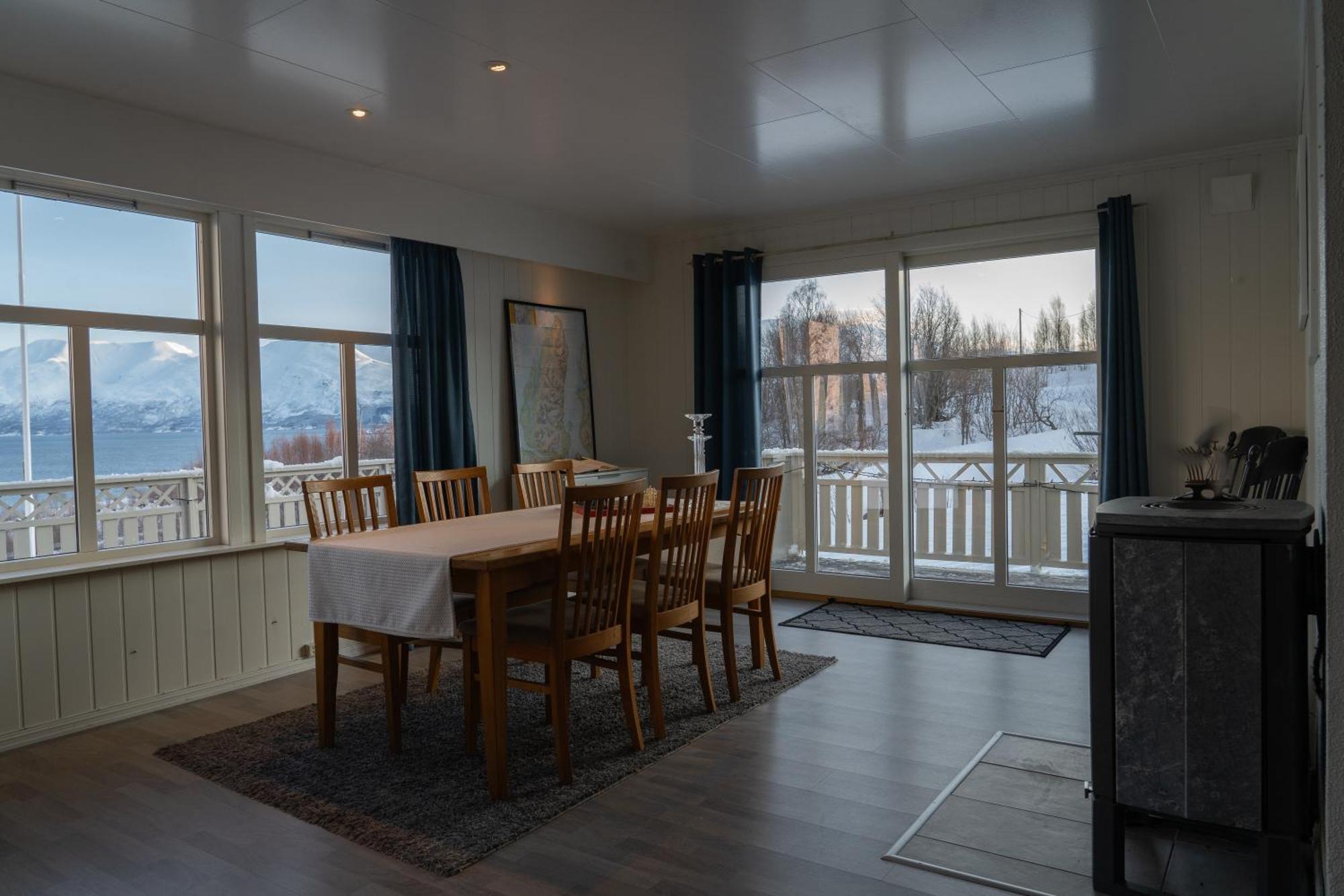 Lyngen View House Villa Koppangen Buitenkant foto