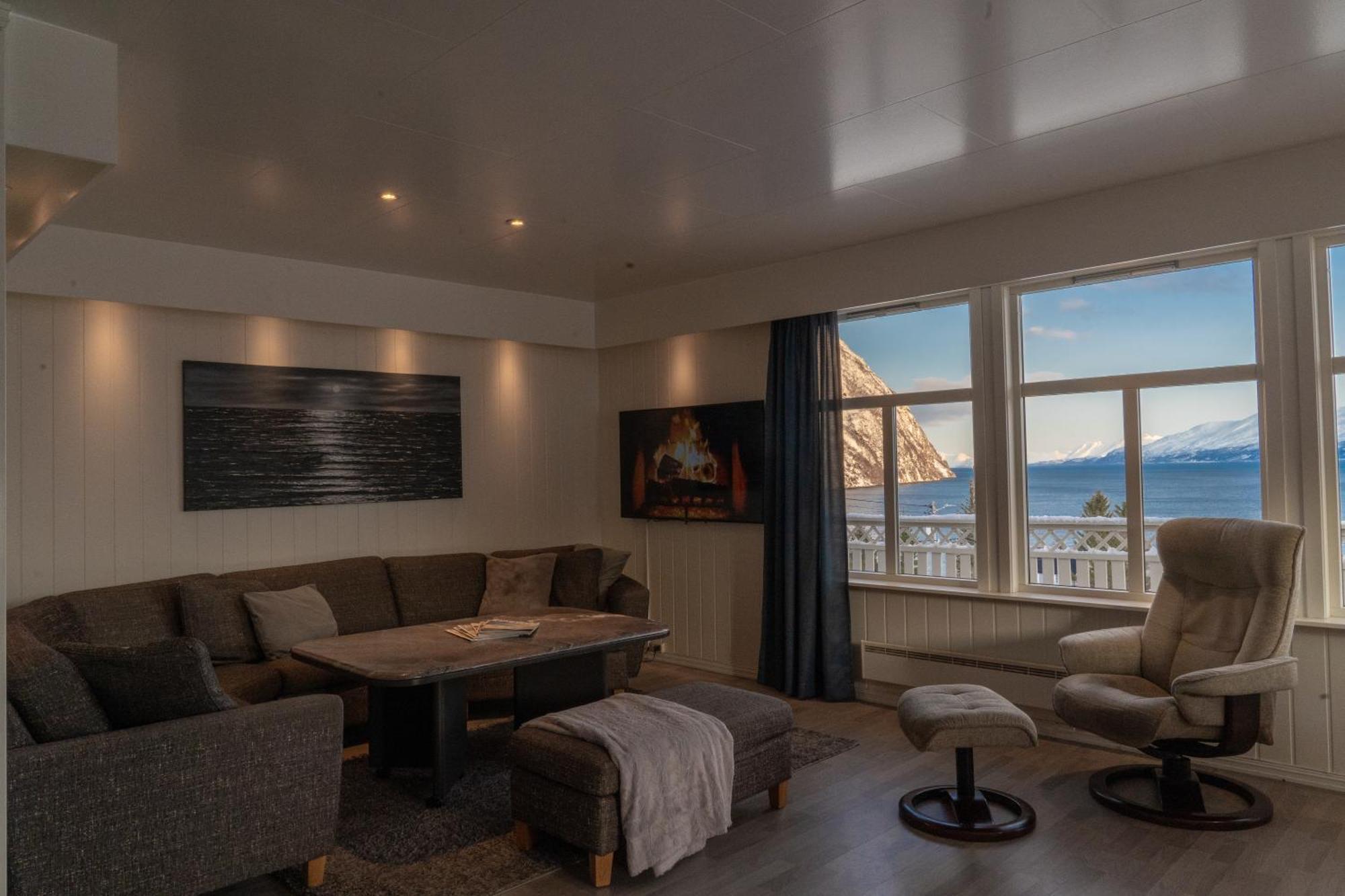 Lyngen View House Villa Koppangen Buitenkant foto